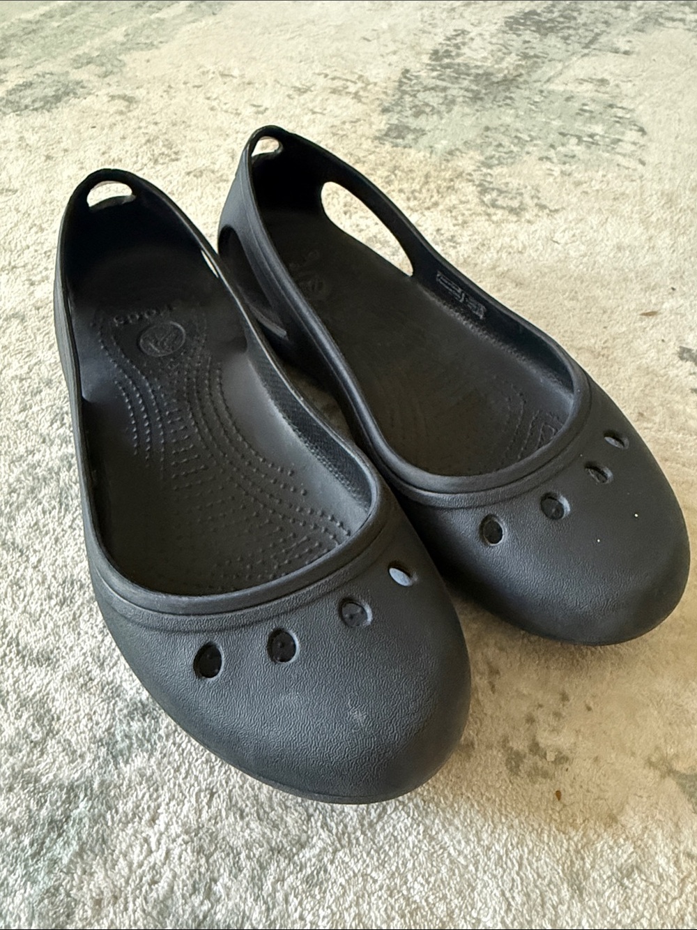 CROCS Women's Black Slip-On Sandal Flats, Size 7